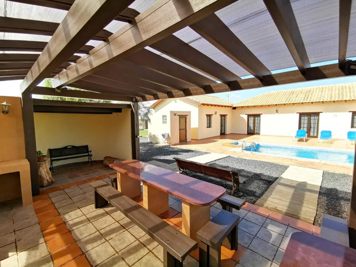 Magic House Vila La Oliva Exterior foto